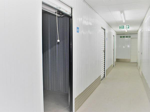 An open storage unit